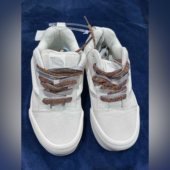 Vans Cream Canvas Sneakers - Picture 10 of 12